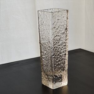 Vintage 🇫🇮  Iittala | " Linearia " square, textured vase